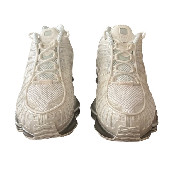 Nike Women’s Shox TL Triple Sail Size 8 - Picture 3 of 11